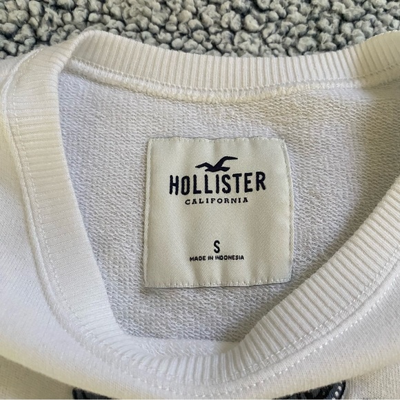 Hollister cropped crewneck, S - Picture 2 of 3